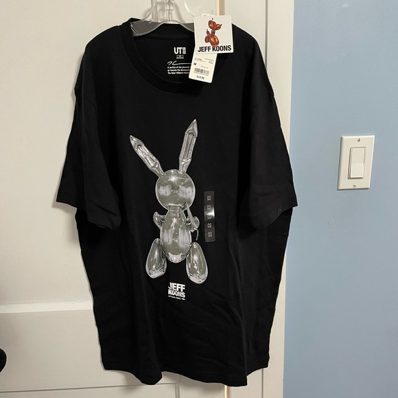 Other - Jeff Koons/Uniqlo Collab Men’s T-Shirt. Size Medium. NWT